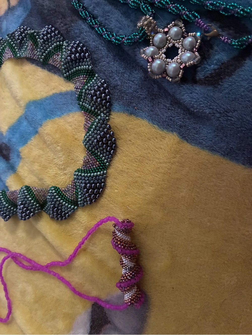 Handcrafted Green Beaded Statement Necklace - Women Jewelry - Picture 2 of 3